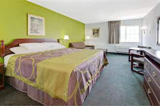 Hotel Super 8 by Wyndham De Soto photo 2