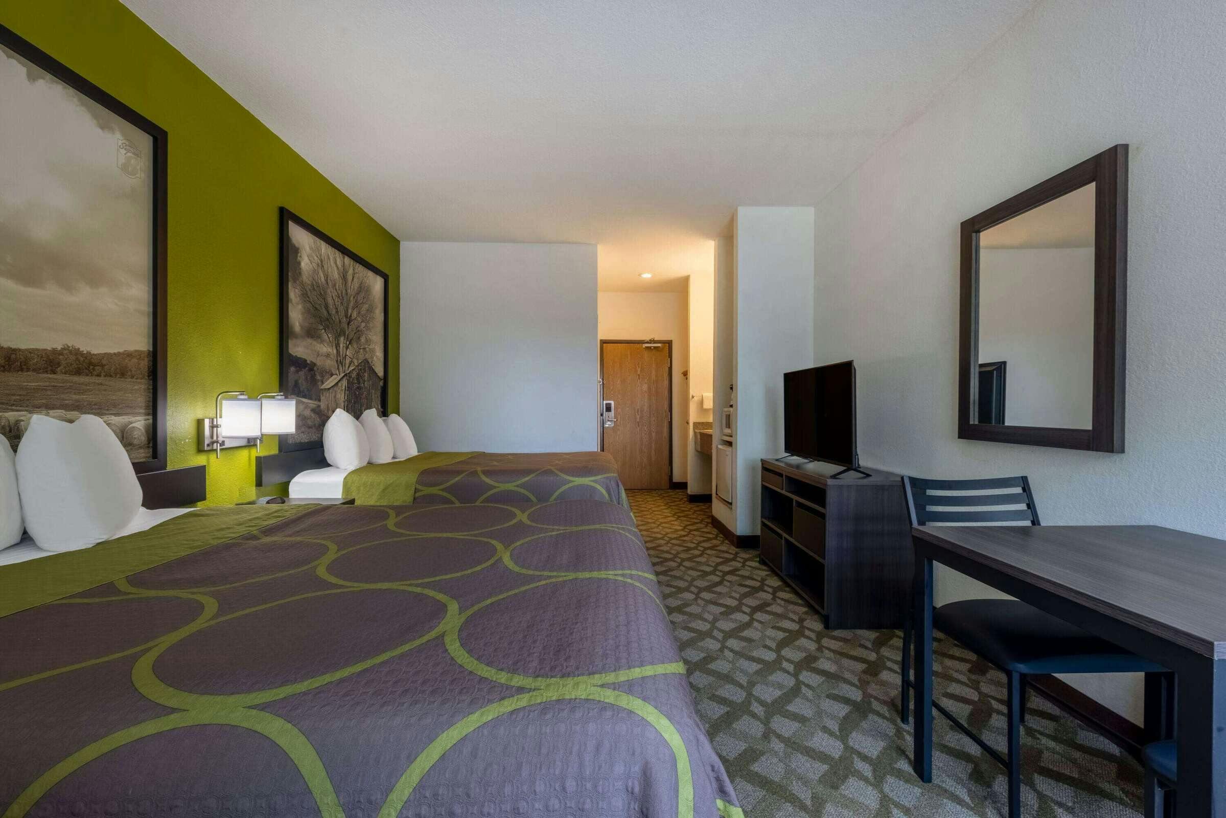 Hotel Super 8 by Wyndham De Soto photo 4