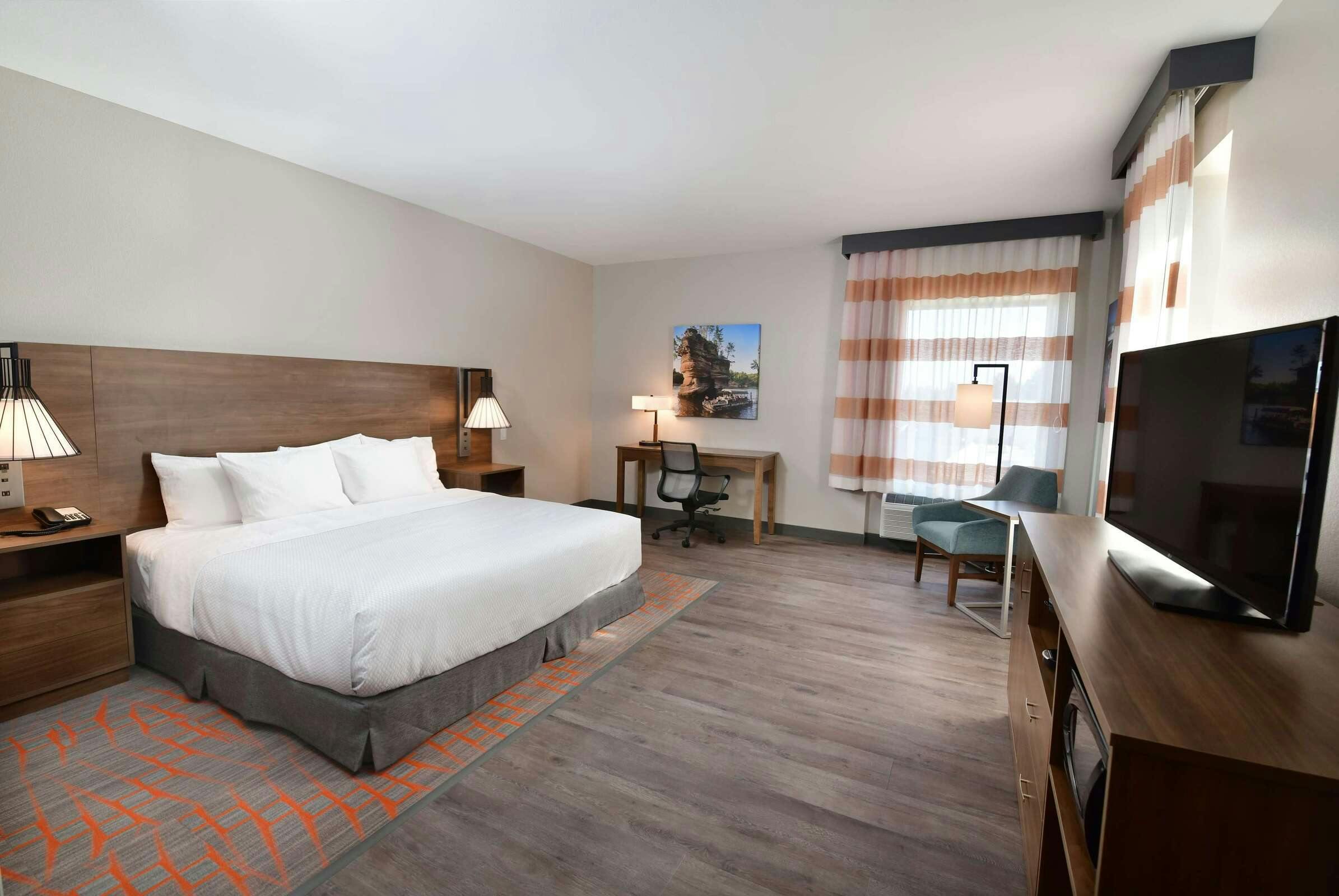 Hotel La Quinta Inn & Ste by Wyndham Wisconsin Dells- Lake Delton photo 1