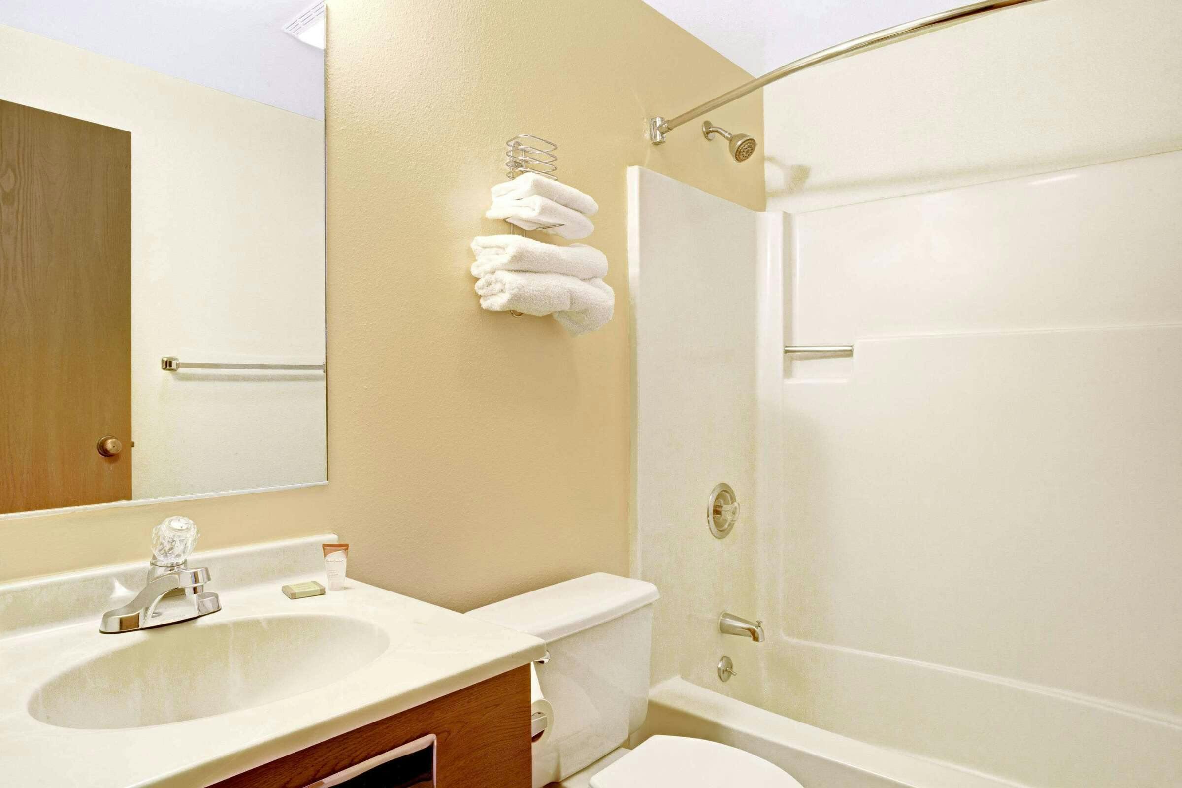 Hotel Super 8 by Wyndham Carson City/Lake Tahoe photo 3