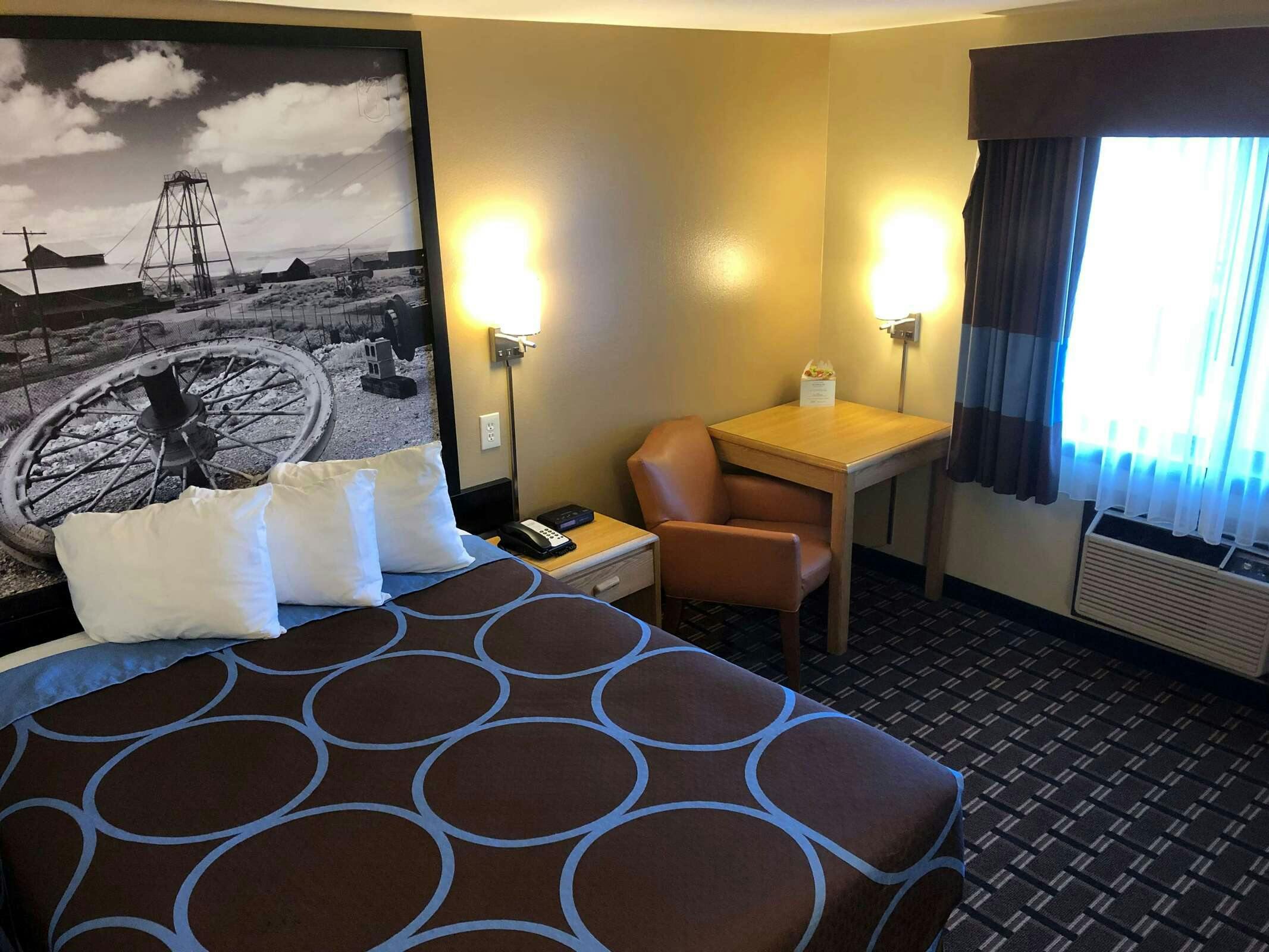 Hotel Super 8 by Wyndham Carson City/Lake Tahoe photo 5