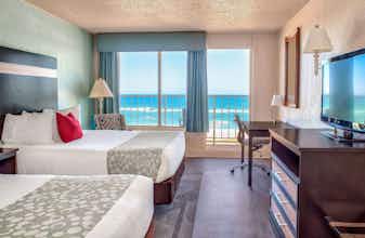 Hotel Ramada Plaza by Wyndham Nags Head Oceanfront photo 2