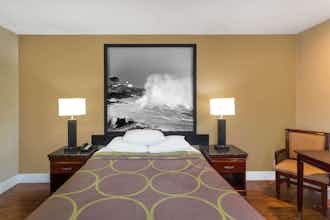 Hotel Super 8 by Wyndham Martinez photo 5