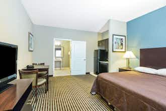 Hotel Super 8 Center photo 1