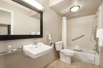 Hotel Super 8 by Wyndham Ormond Beach photo 5