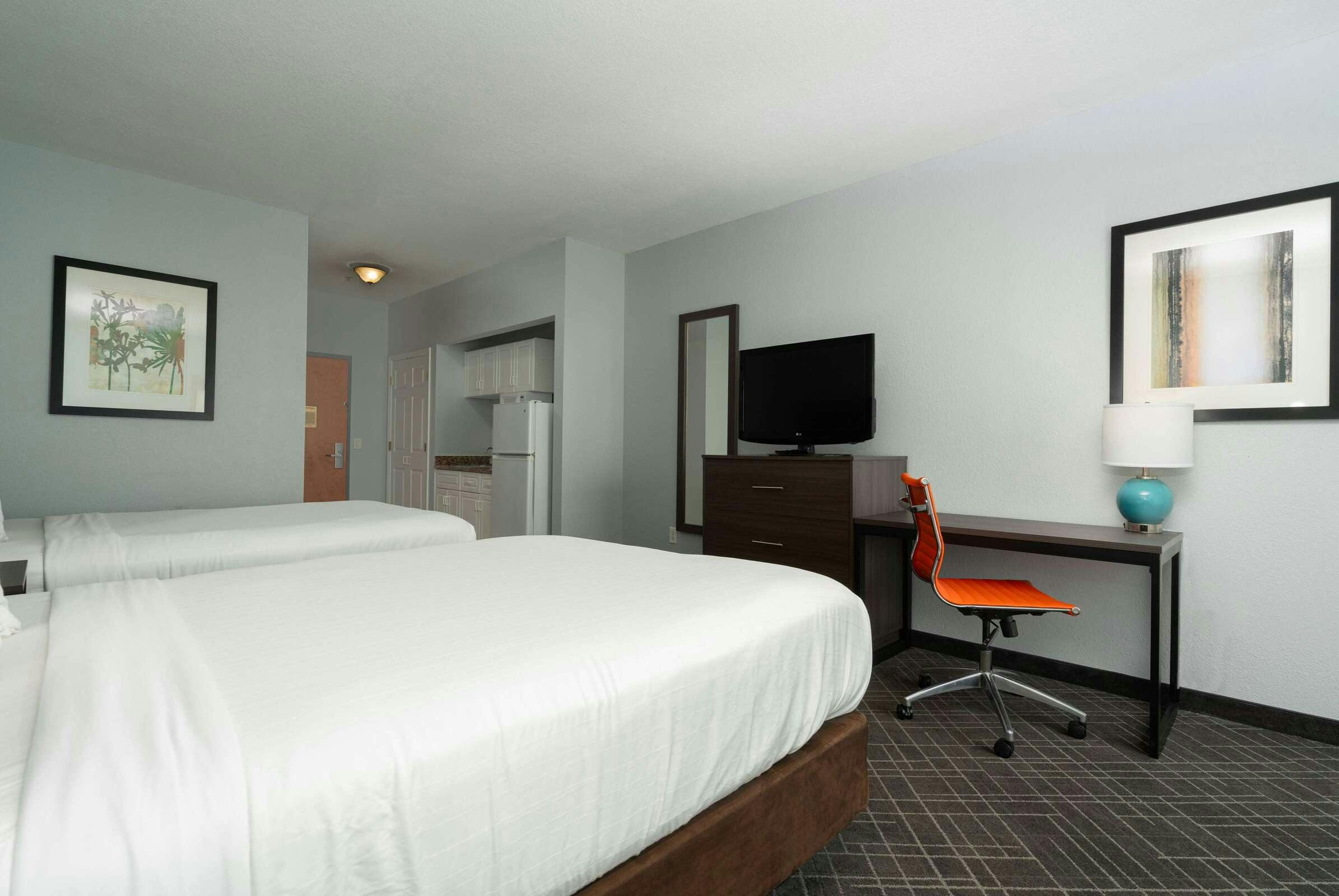 Hotel Baymont by Wyndham Augusta Riverwatch photo 2