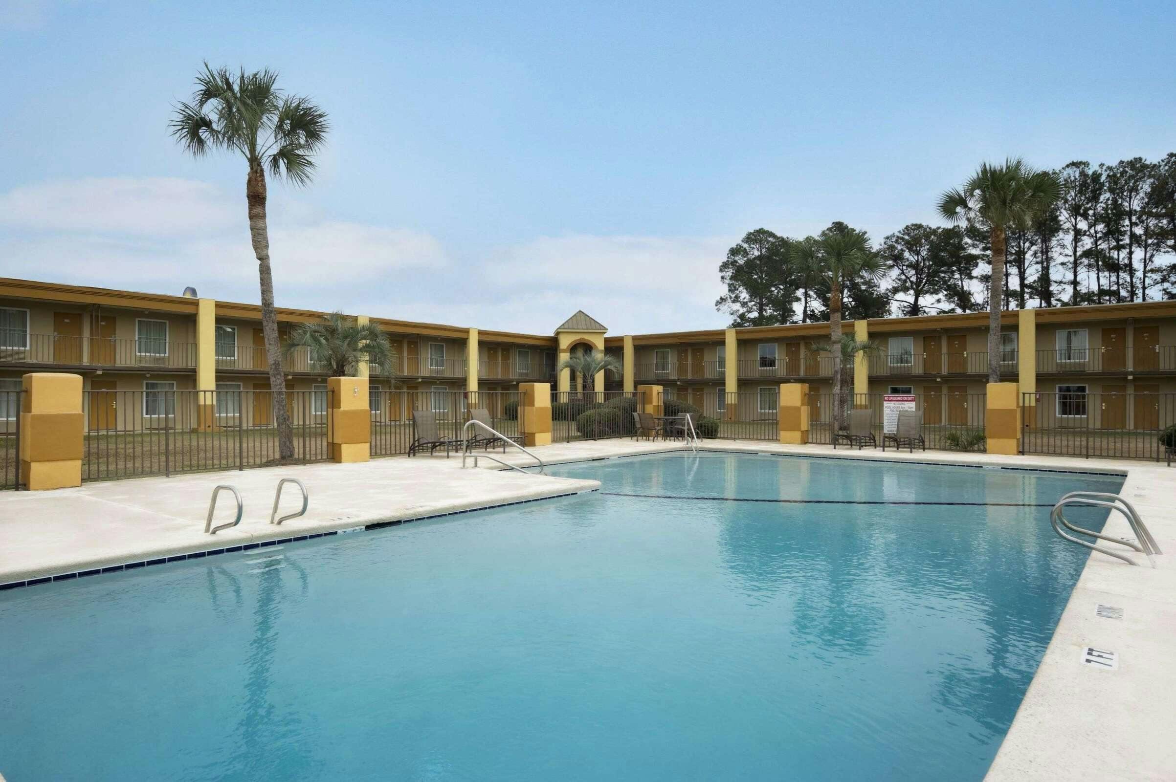 Hotel Days Inn Brunswick St Simons photo 2