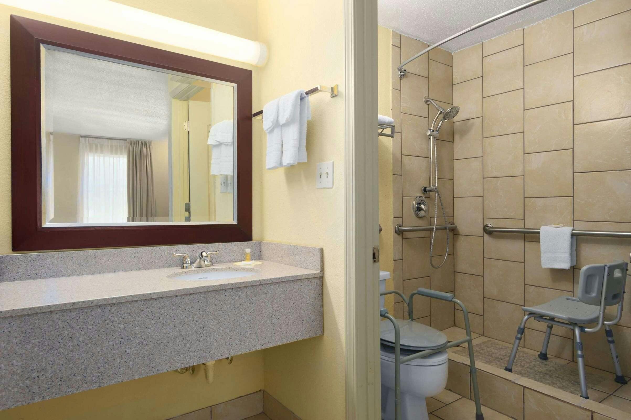 Hotel Days Inn Brunswick St Simons photo 5