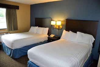 Hotel AmericInn by Wyndham Clear Lake photo 1