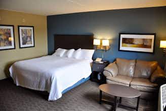Hotel AmericInn by Wyndham Clear Lake photo 3