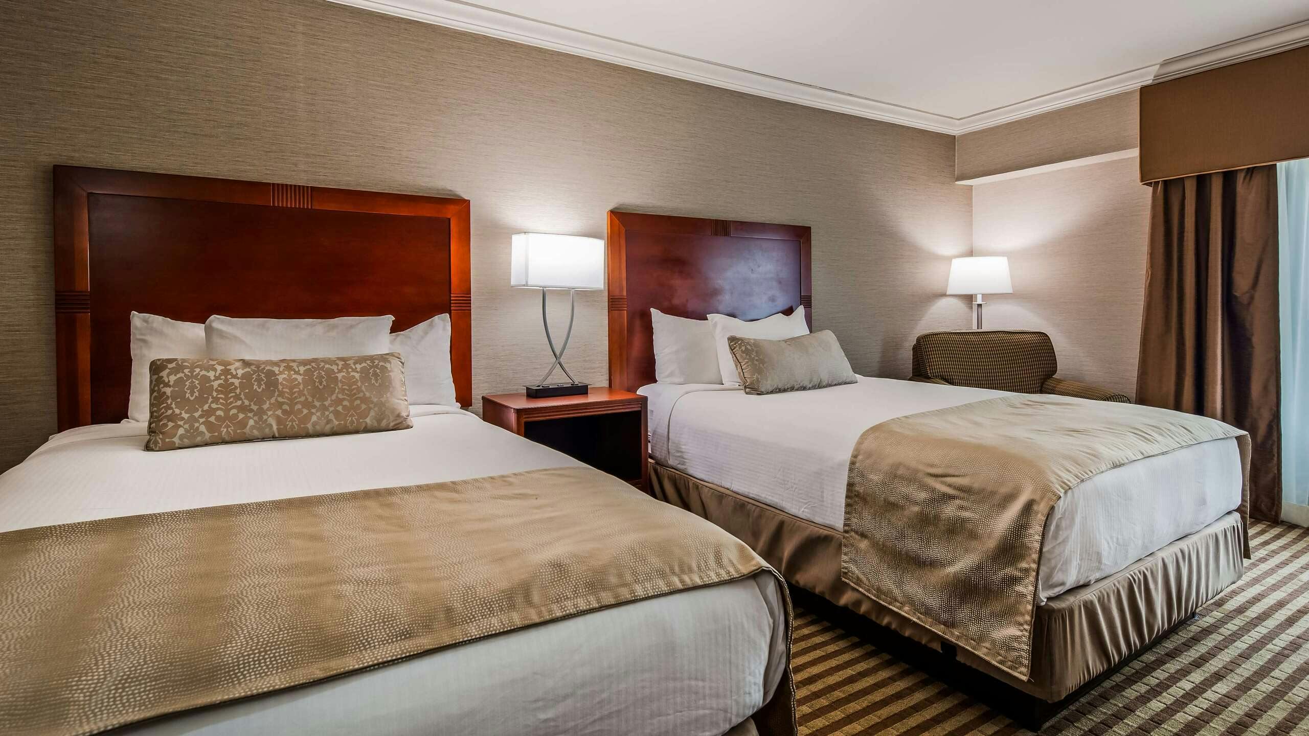 Hotel Inn At Mendenhall, Bw Premier Collection photo 4