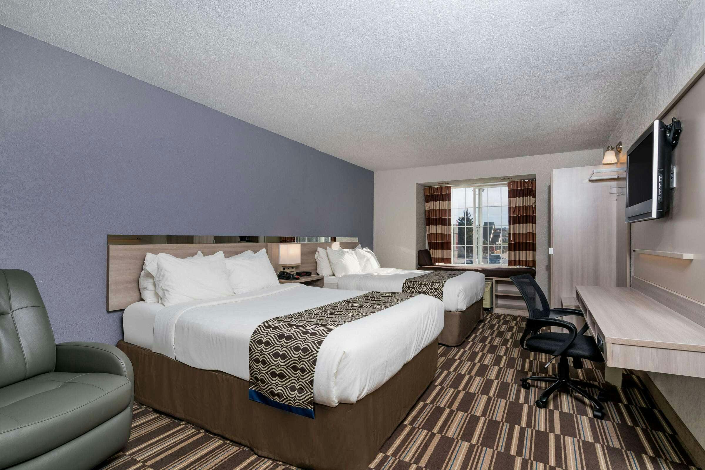 Hotel MTL Rochester N Mayo Clinic photo 1