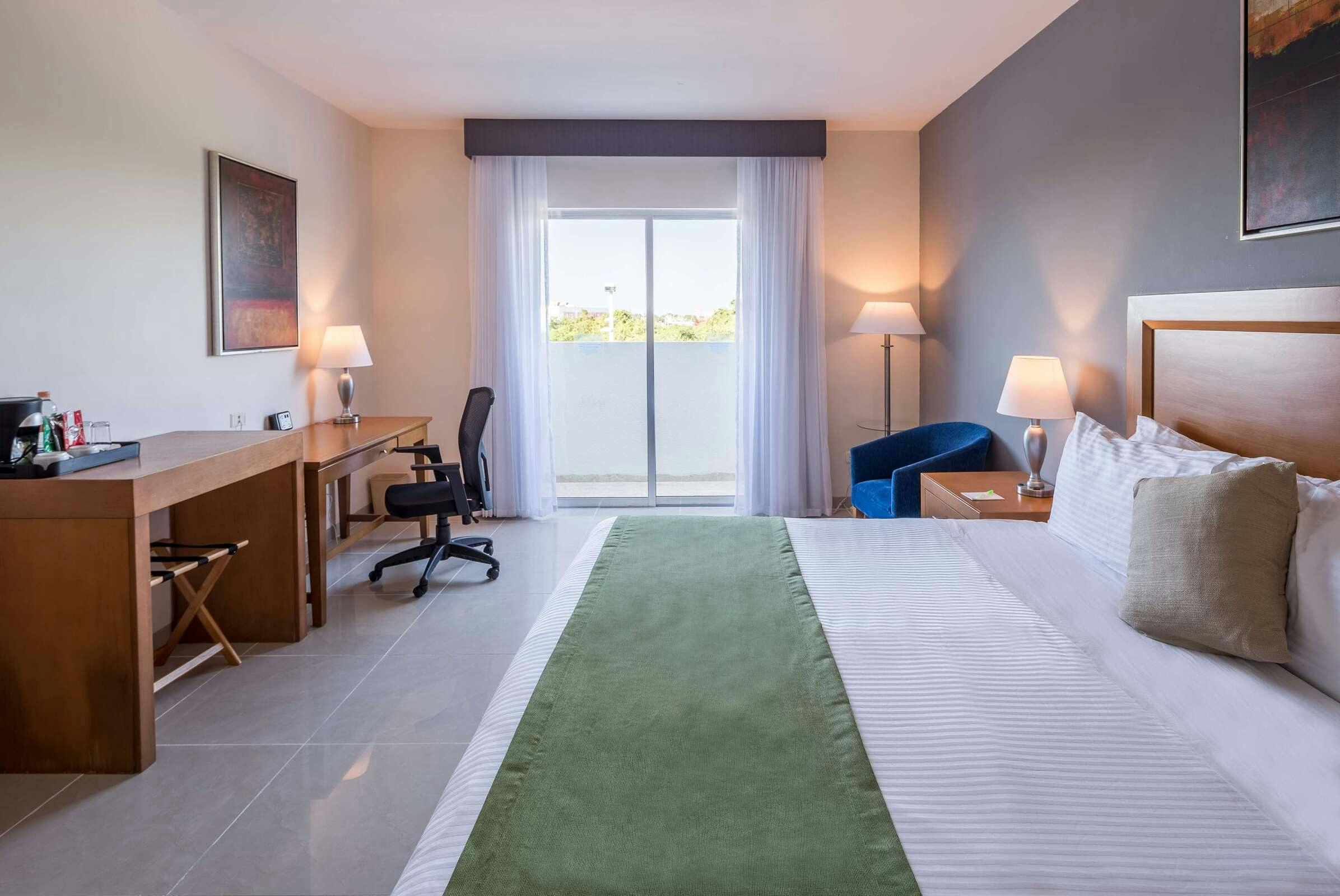 Hotel Wyndham Garden Playa del Carmen photo 3