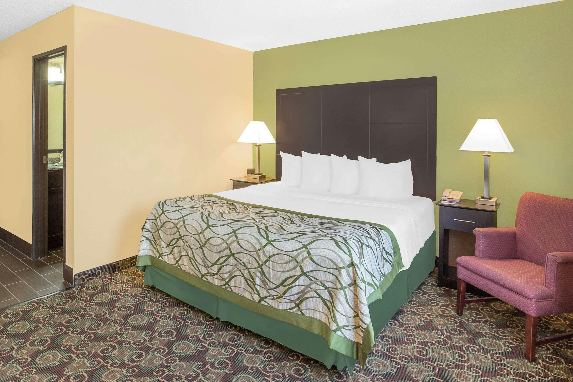 Hotel Baymont Holland photo 3