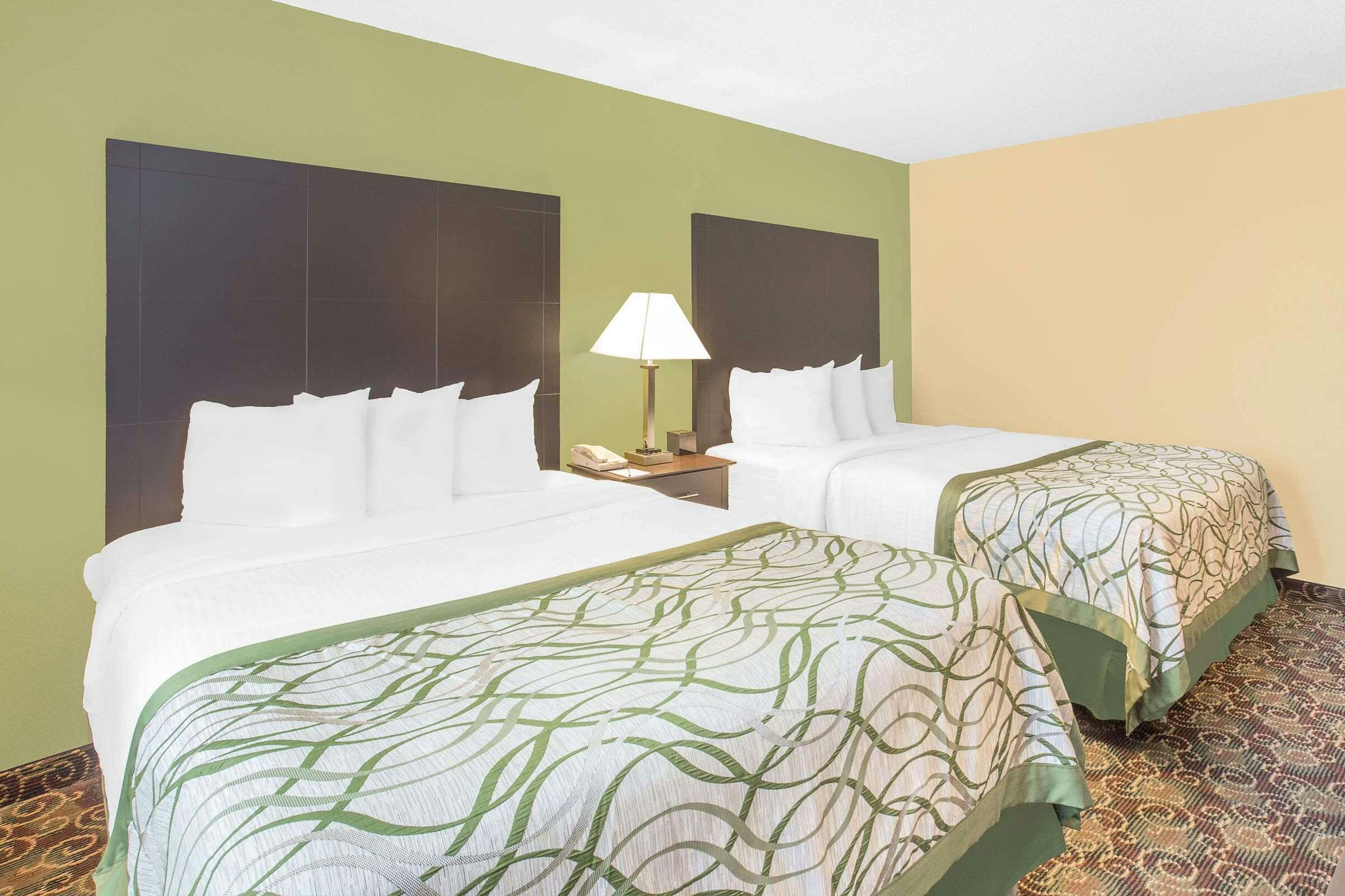Hotel Baymont Holland photo 4