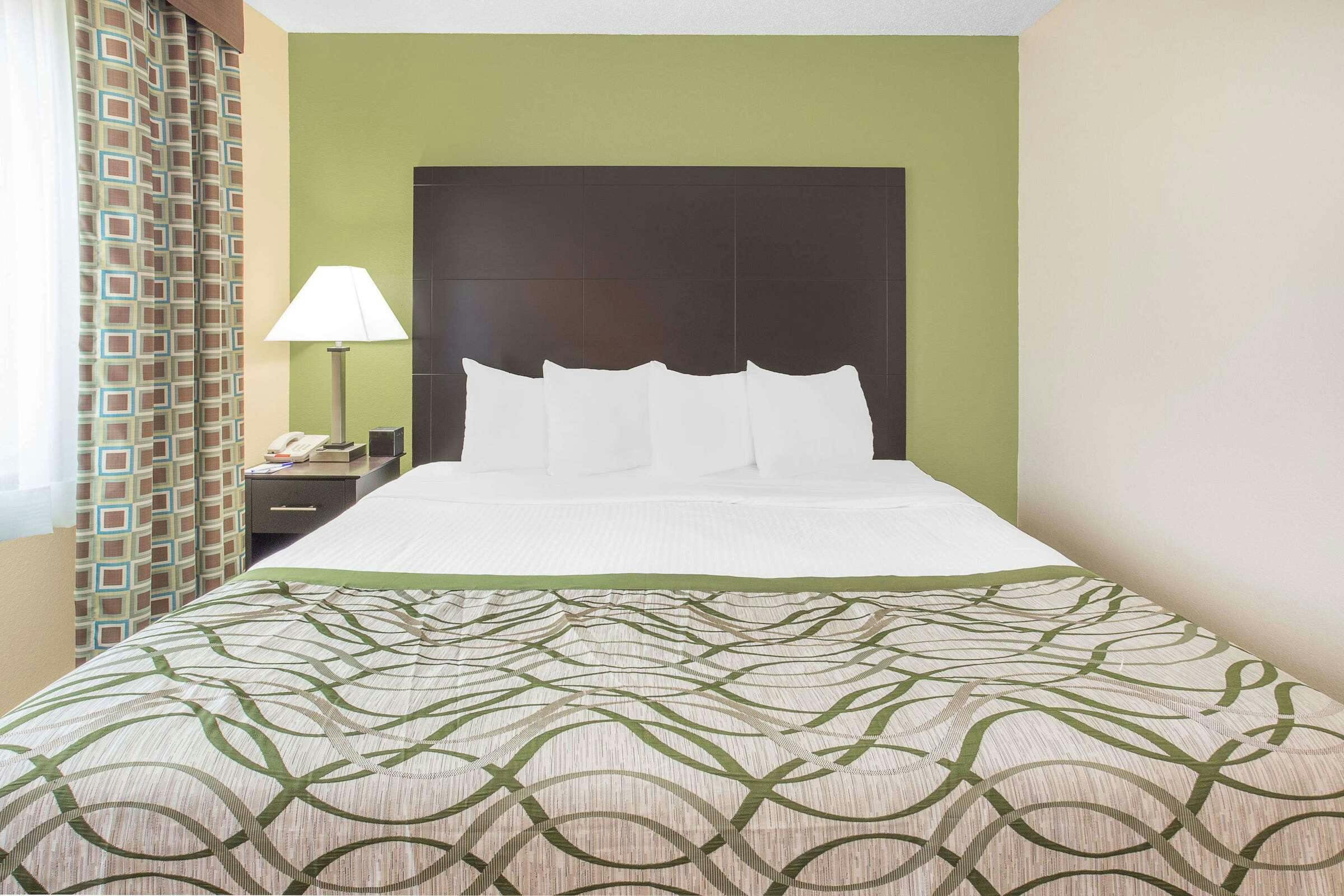 Hotel Baymont Holland photo 5