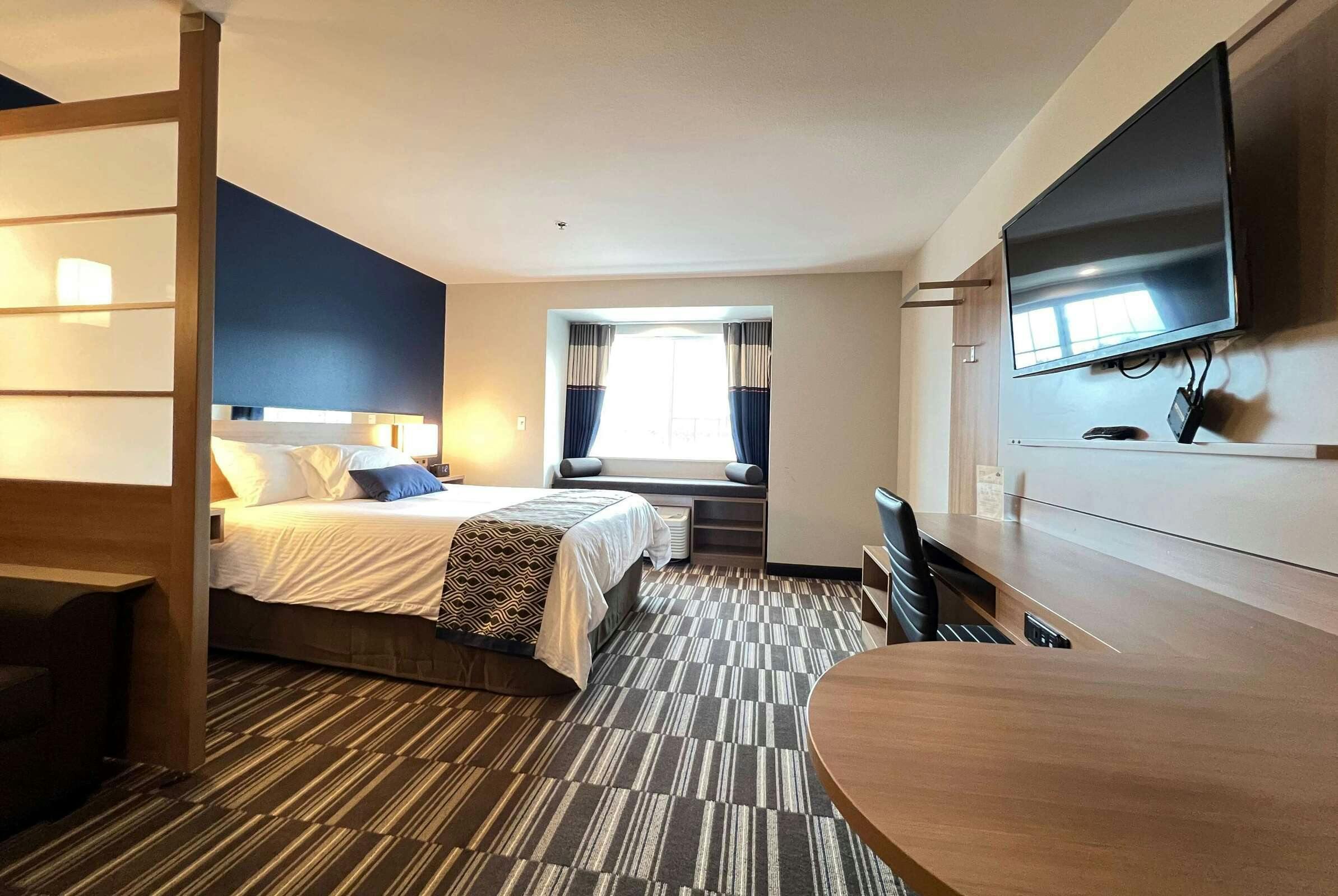 Hotel Microtel Woodland photo 4