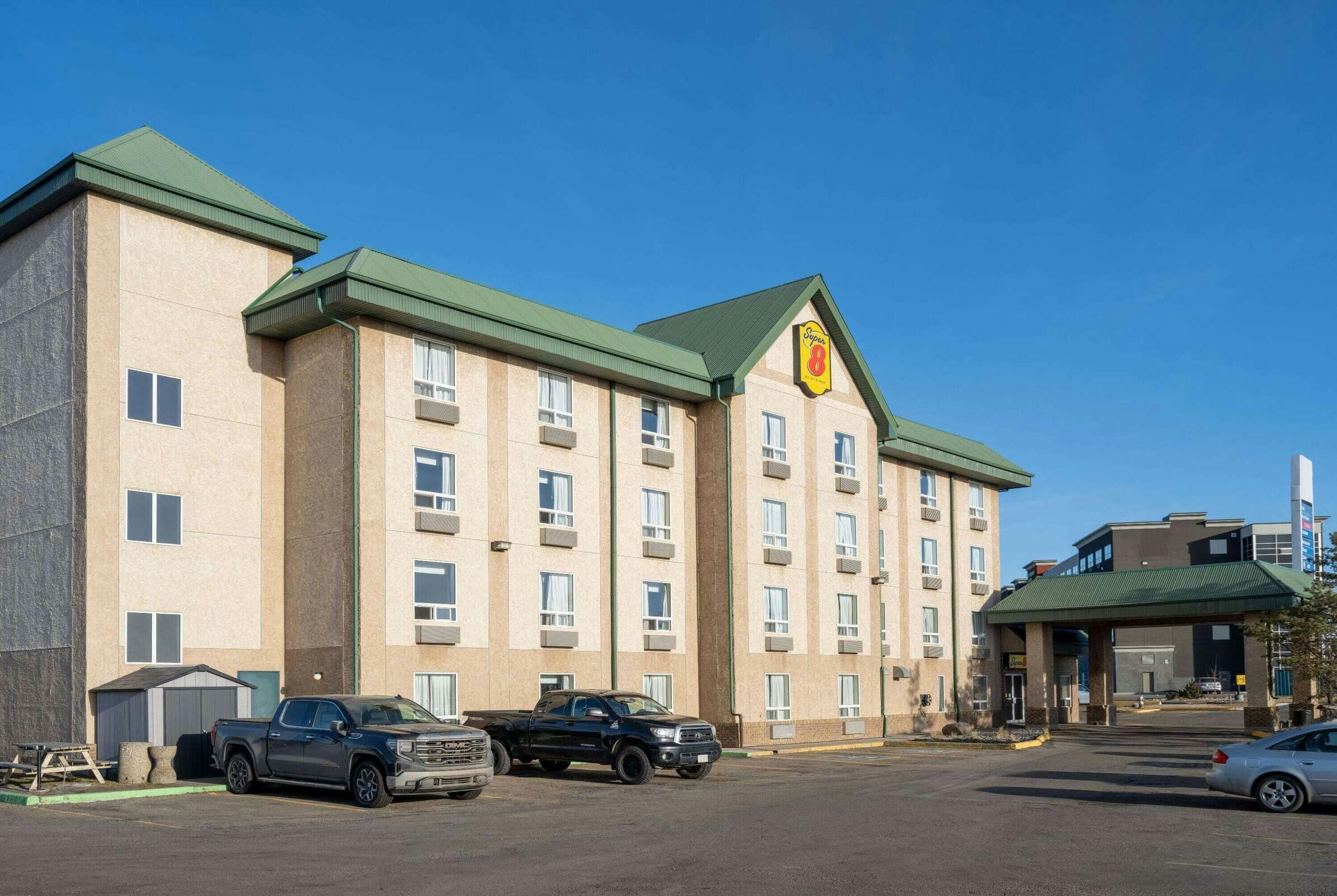 Super 8 Edmonton Intl Arpt