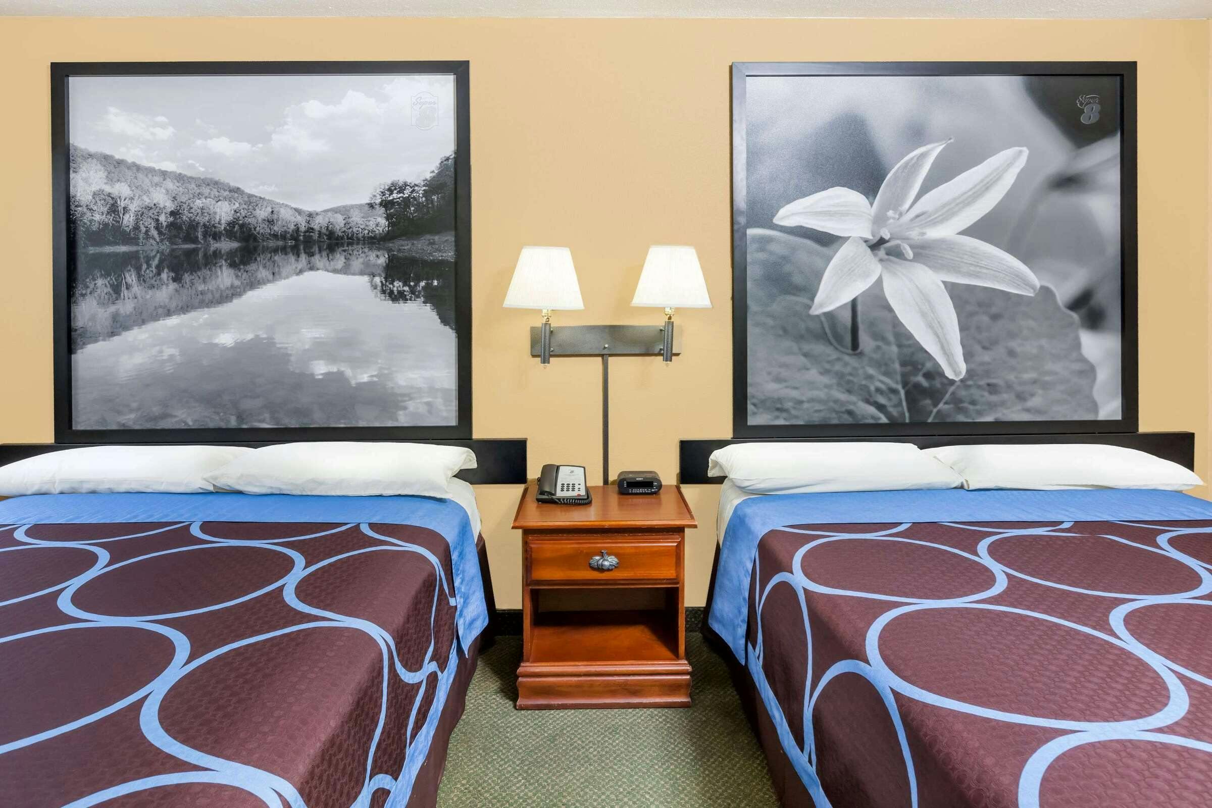 Hotel Super 8 Pine Bluff photo 2