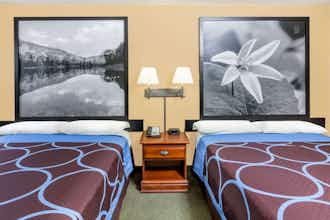 Hotel Super 8 Pine Bluff photo 2