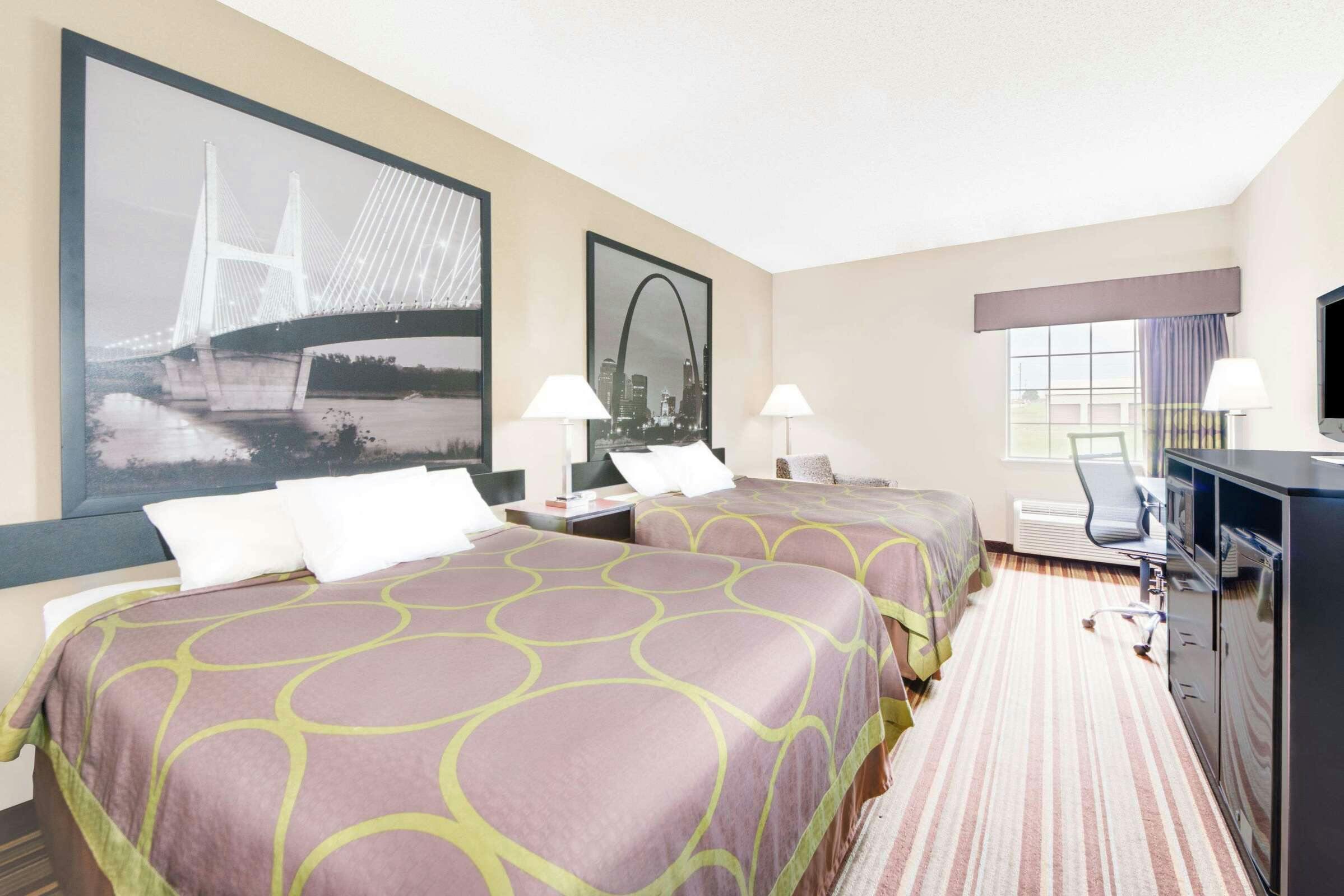 Hotel Super 8 by Wyndham Monett photo 3