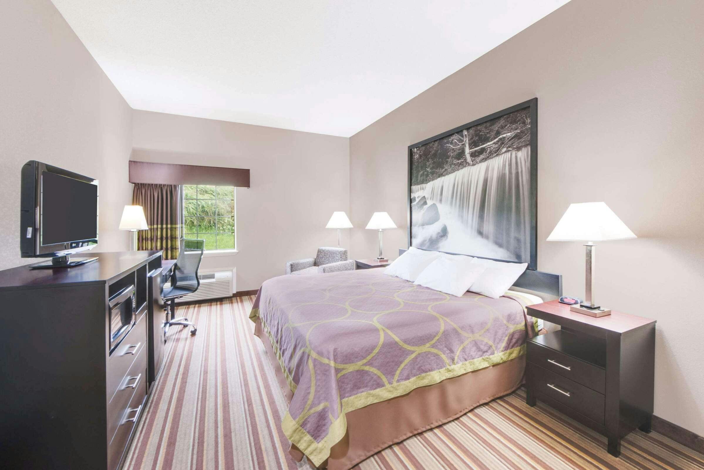 Hotel Super 8 by Wyndham Monett photo 4