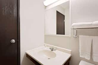 Hotel Super 8 by Wyndham Waynesboro photo 4
