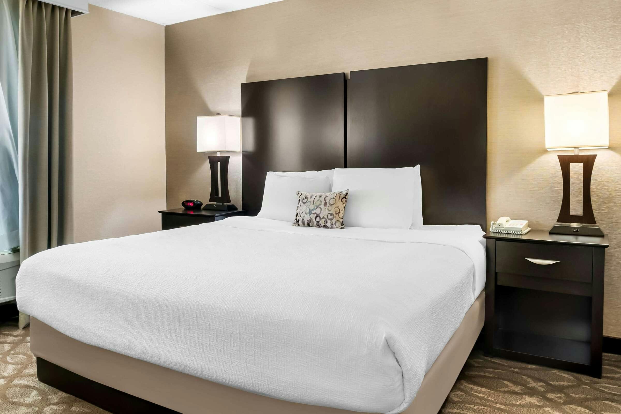 Hotel Best Western Okemos/East Lansing Hotel & Suites photo 4