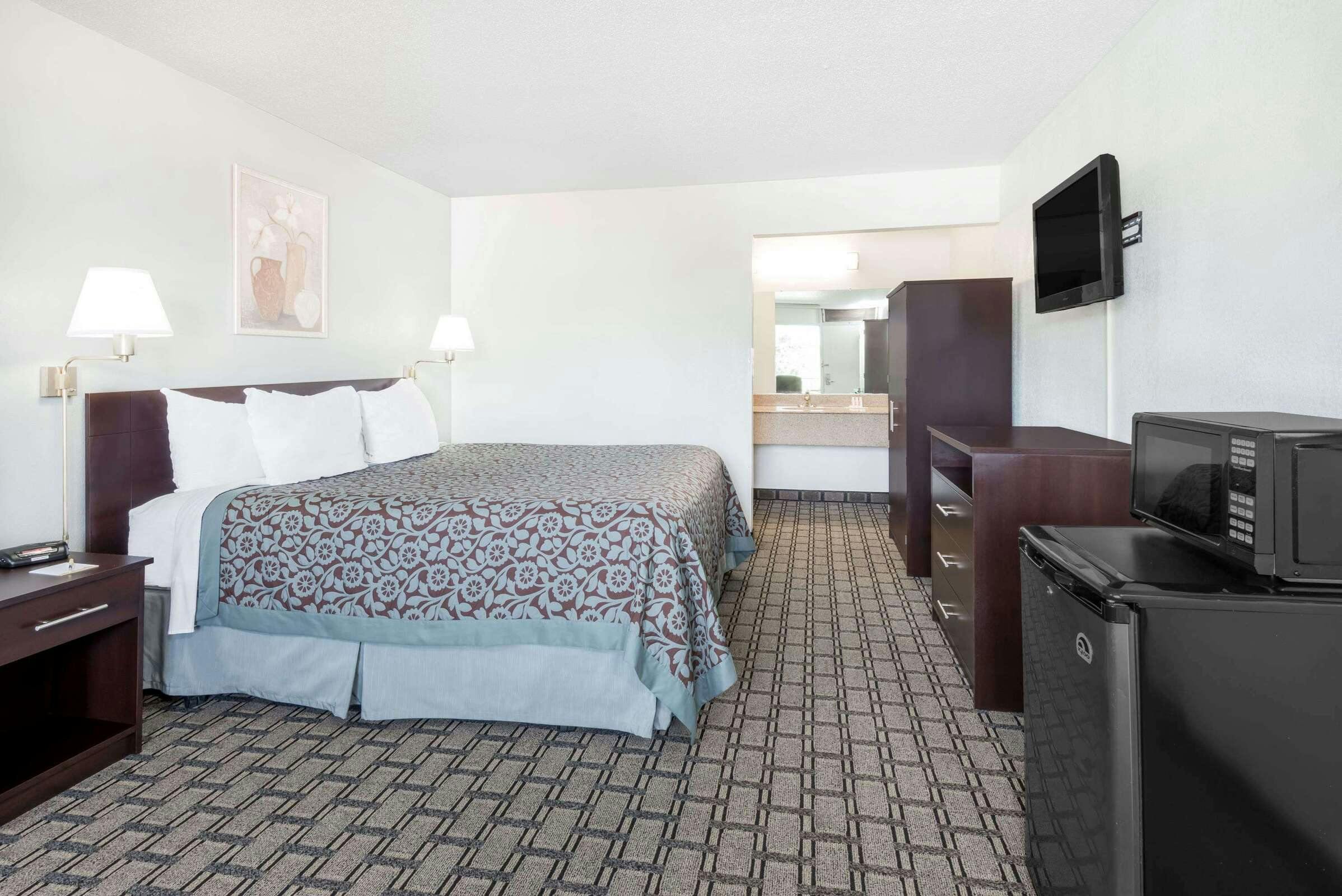 Hotel Days Inn St Clairsville photo 4