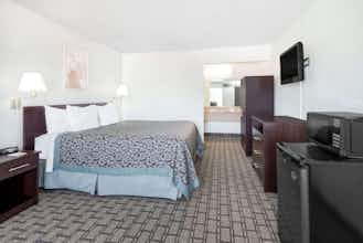 Hotel Days Inn St Clairsville photo 4