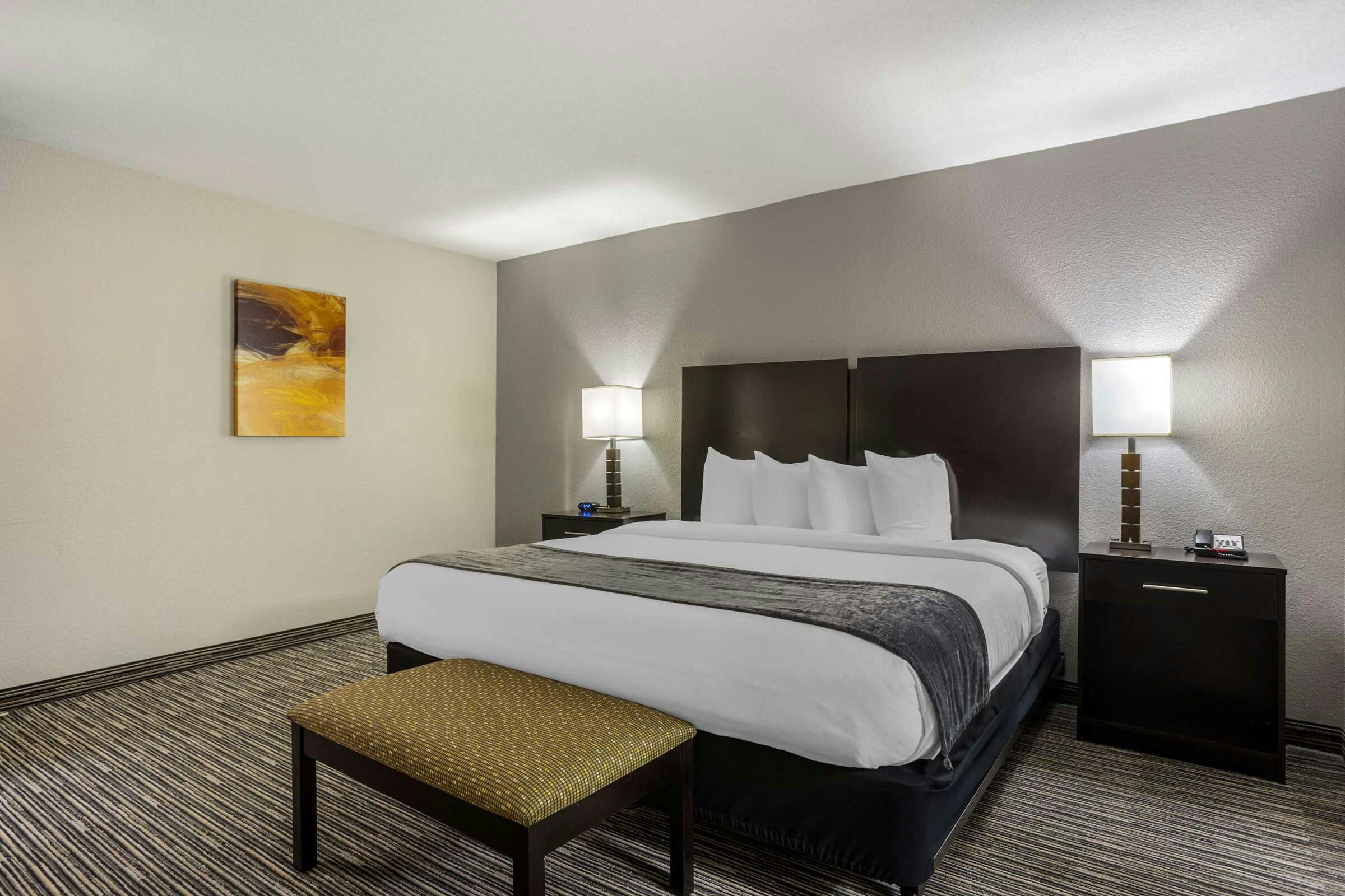 Hotel Best Western Plus Jonesboro Inn and Suites photo 5