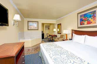 Hotel Super 8 Santa Cruz Beach photo 4