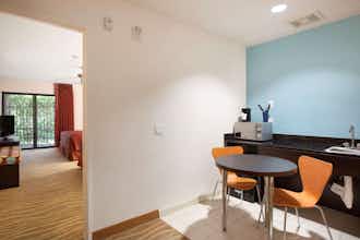 Hotel Super 8 Indio photo 5