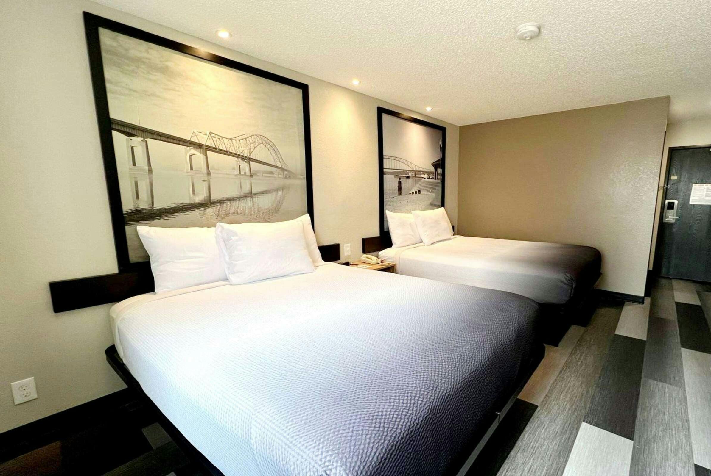 Hotel Super 8 Cedar Rapids photo 4
