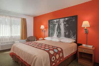 Hotel Super 8 Cloverdale Wine Ctry photo 3
