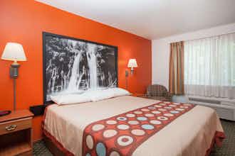 Hotel Super 8 Cloverdale Wine Ctry photo 4