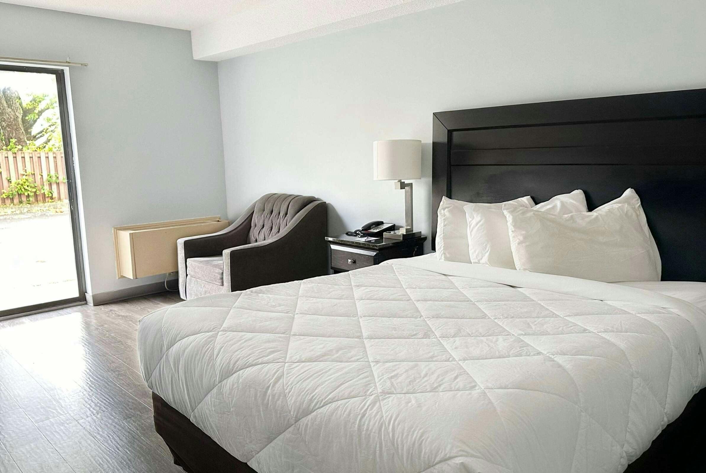 Hotel Travelodge by Wyndham Welland photo 3