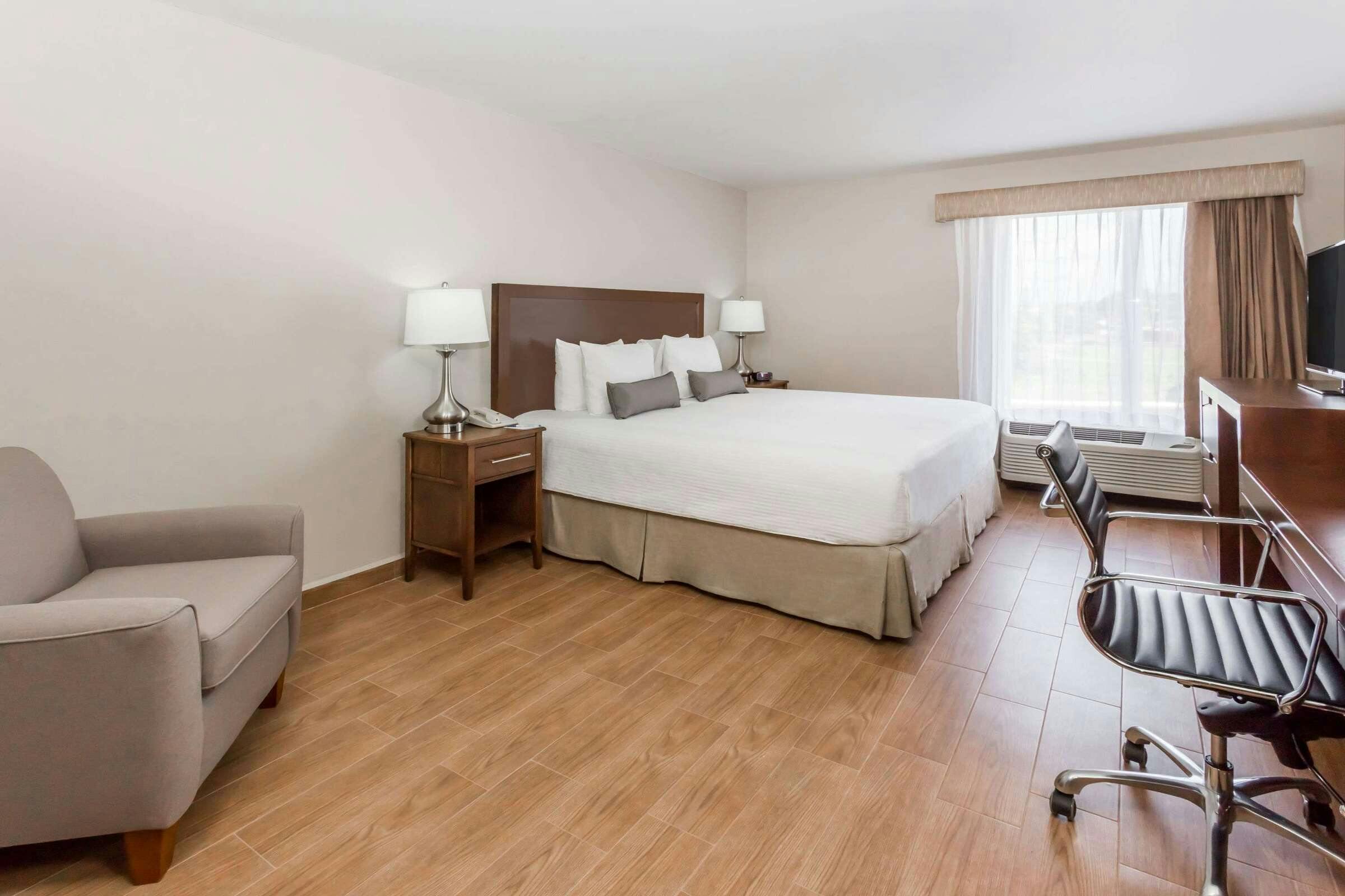 Hotel Baymont Lazaro Cardenas photo 1