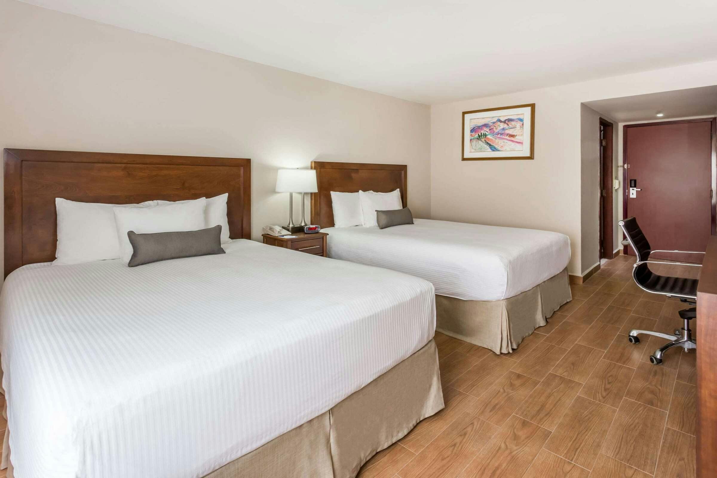 Hotel Baymont Lazaro Cardenas photo 3