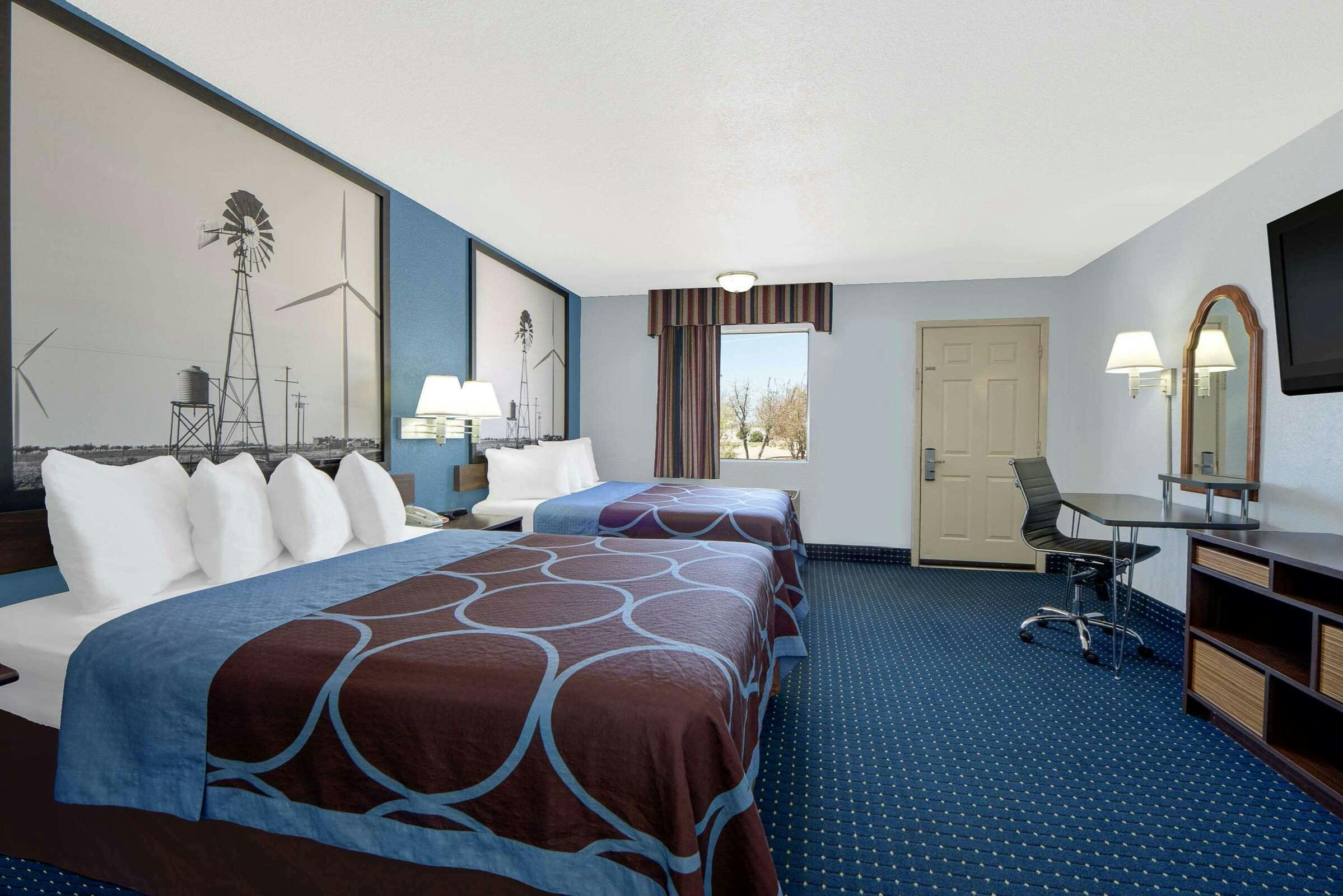 Hotel Super 8 by Wyndham Dumas TX photo 2