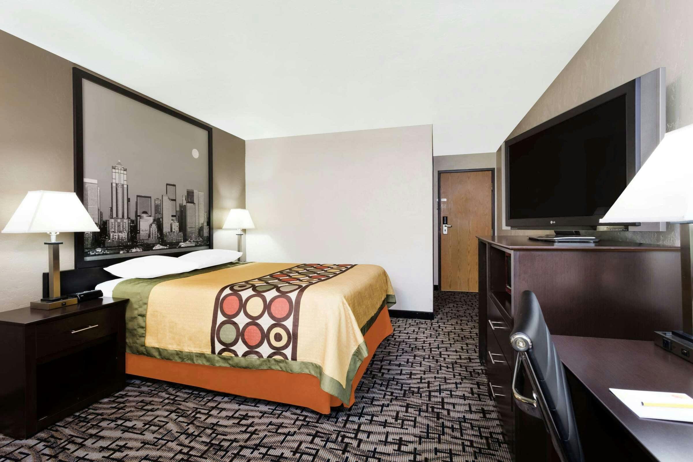 Hotel Super 8 Bremerton photo 3