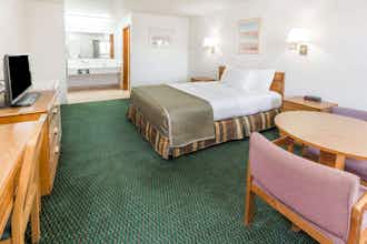 Hotel Howard Johnson Roseburg photo 3
