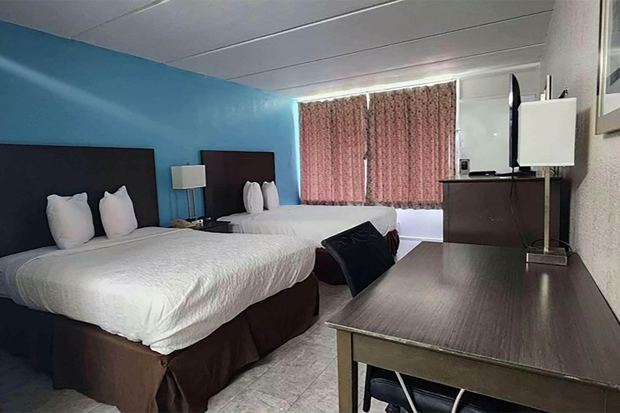 Hotel Travelodge by Wyndham Kingsland GA photo 4