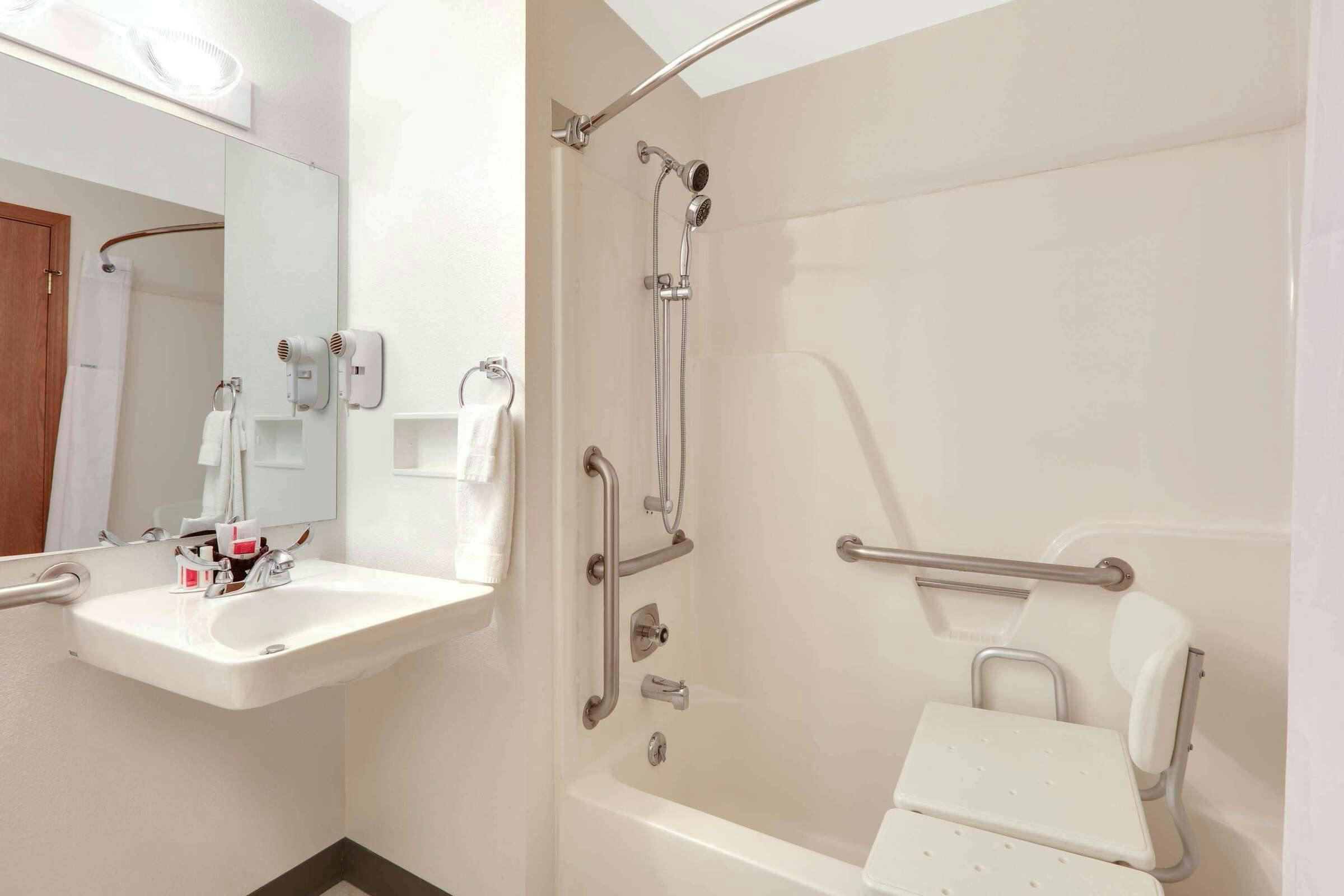 Hotel Super 8 Cody photo 4