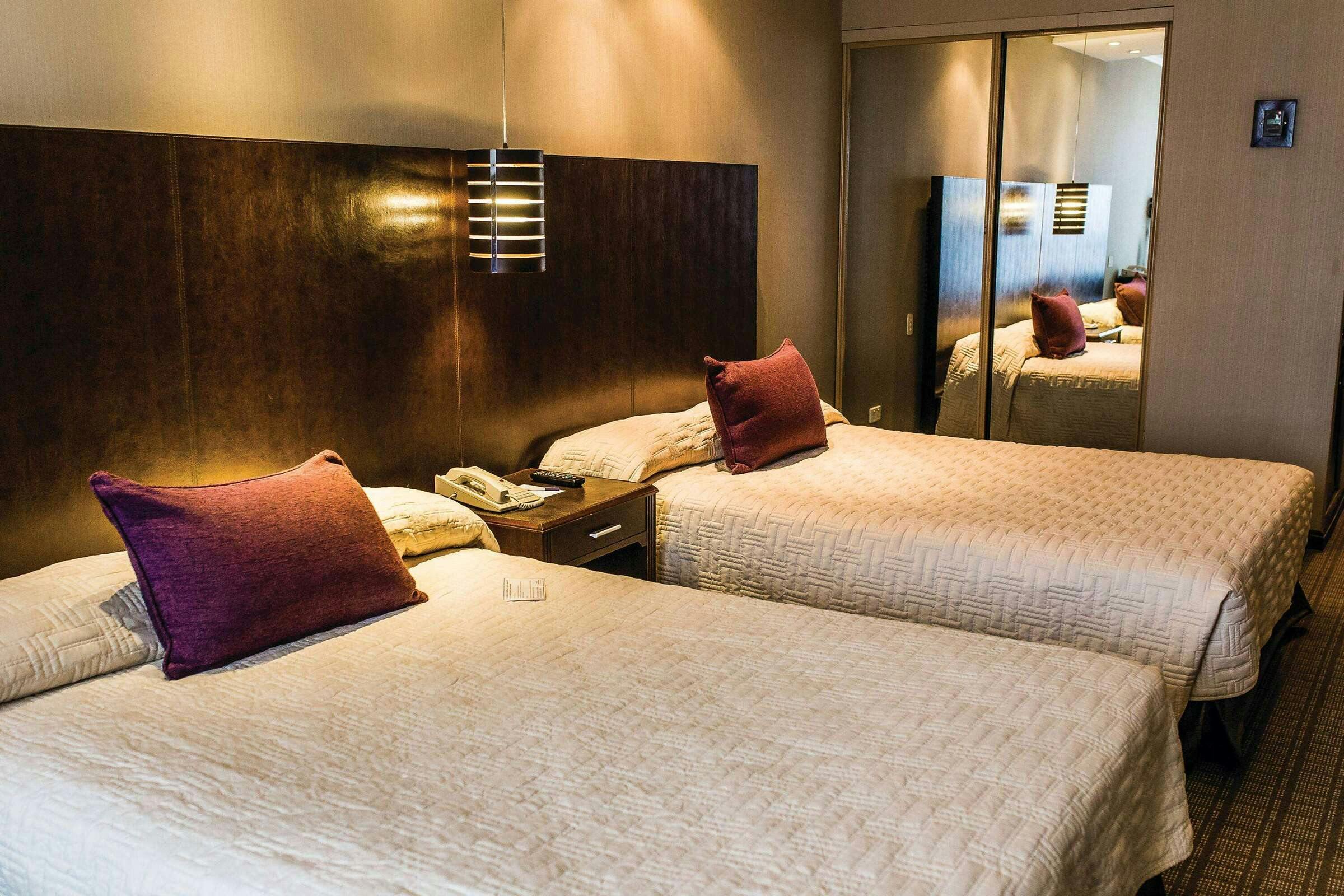 Hotel Howard Johnson Plaza by Wyndham Buenos Aires Florida Street photo 2