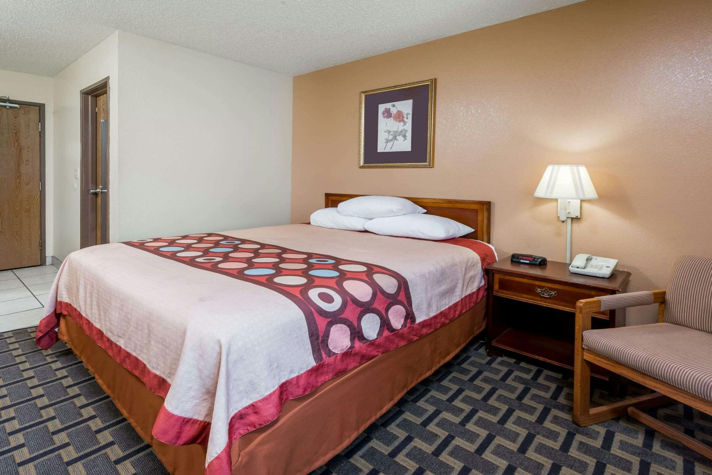 Hotel Super 8 by Wyndham Lebanon photo 5