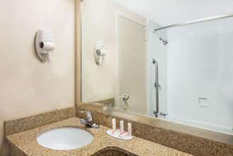 Hotel Howard Johnson by Wyndham Bangor photo 5