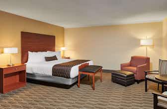 Hotel Best Western Plus Milwaukee Airport photo 1