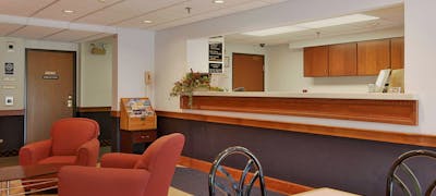Super 8 Manchester Airport