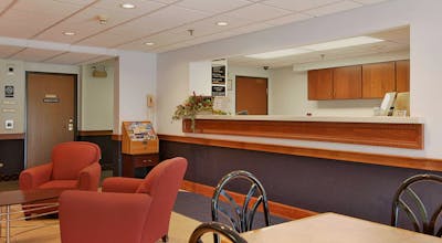 Super 8 Manchester Airport